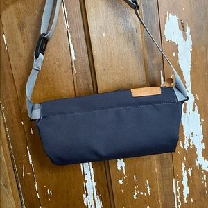 Bellroy Sling Bag *NWOT